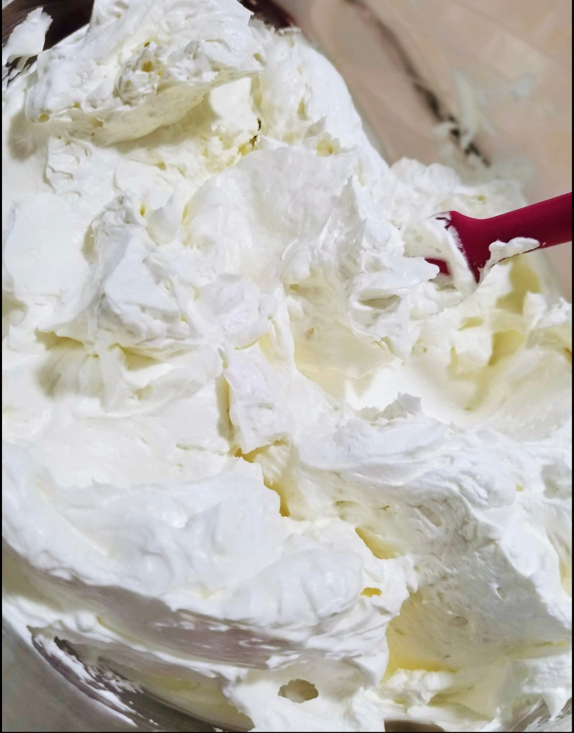 Cherished Cashmere Embrace whipped body butter